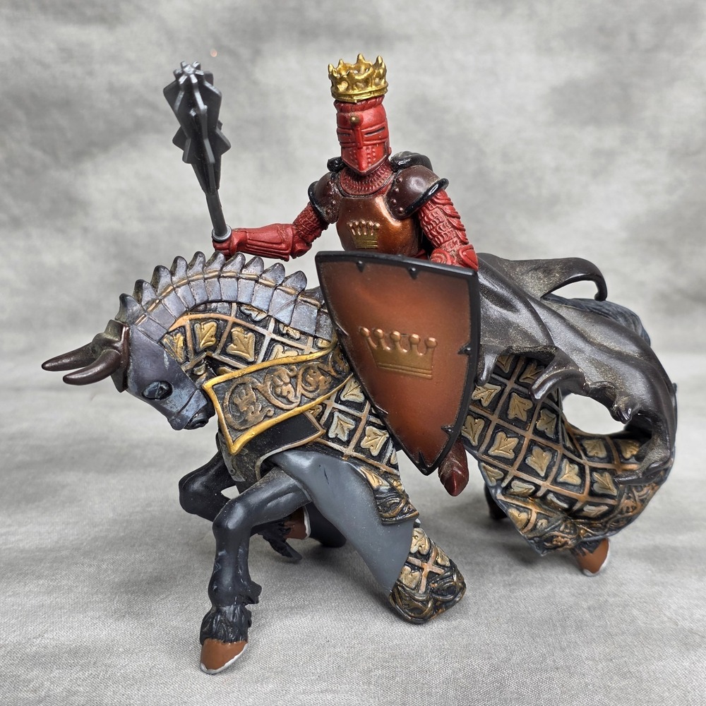 Papo 2007 Red Weapon Master Bull & Horse Medieval Mythical Figure #39918